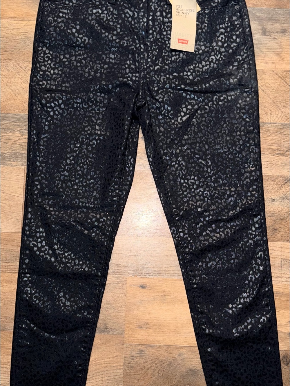 Levi’s 721 High Rise Skinny Ankle Jeans Black Metallic Cheetah Print Sz 28